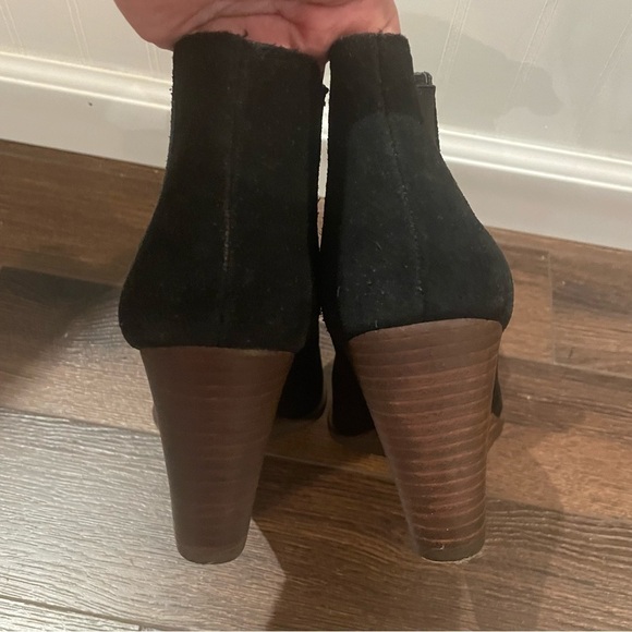 Lucky Brand Yamka Wedge Chelsea Boot in Black 9.5 - Picture 7 of 14